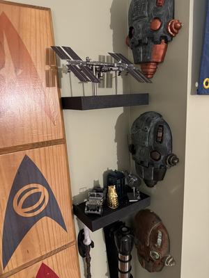 Small Floating Display Shelf