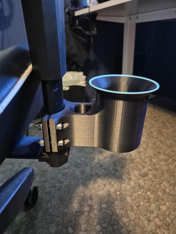 Can holder for Gaming chair