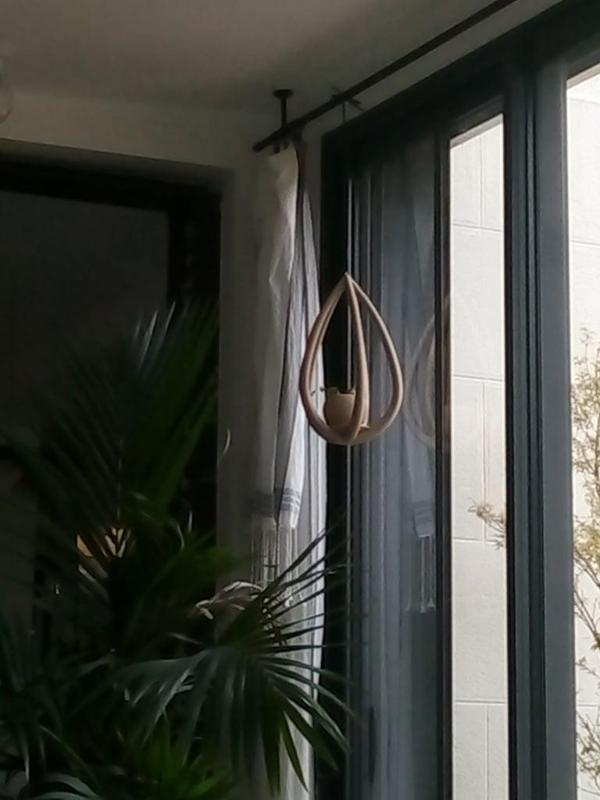 Drop hanging planter