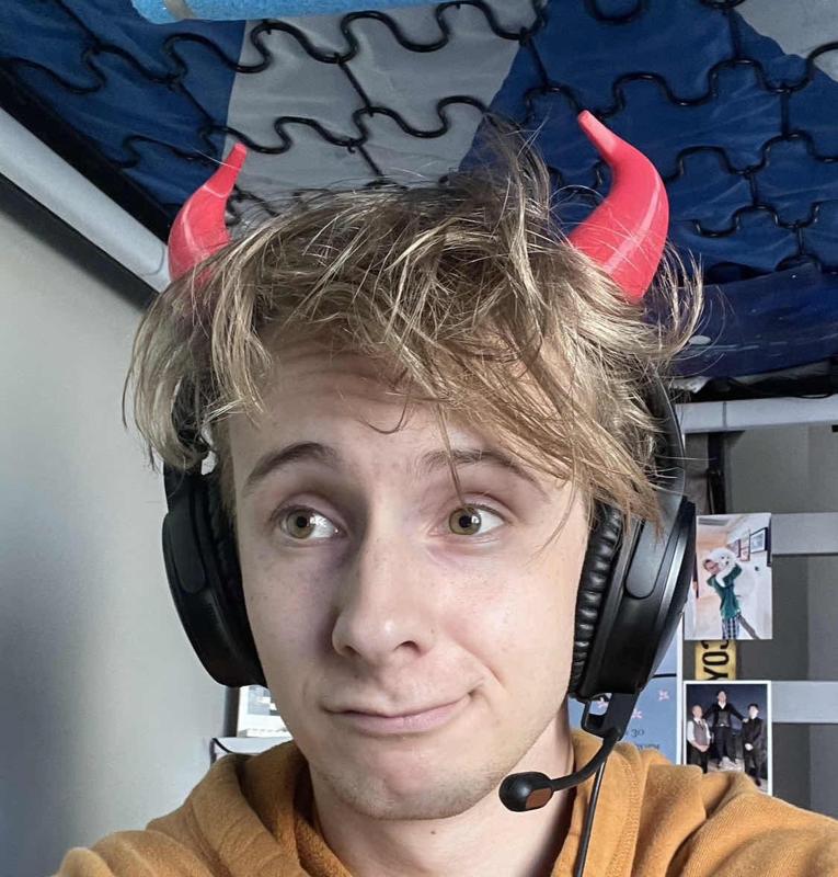 Horns for Headphones