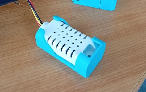 Temperature sensor holder