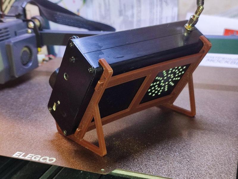 Collapsible stand for radio receiver MALAHIT