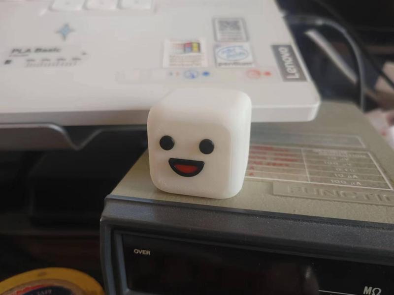 Little Black Box cube_smile