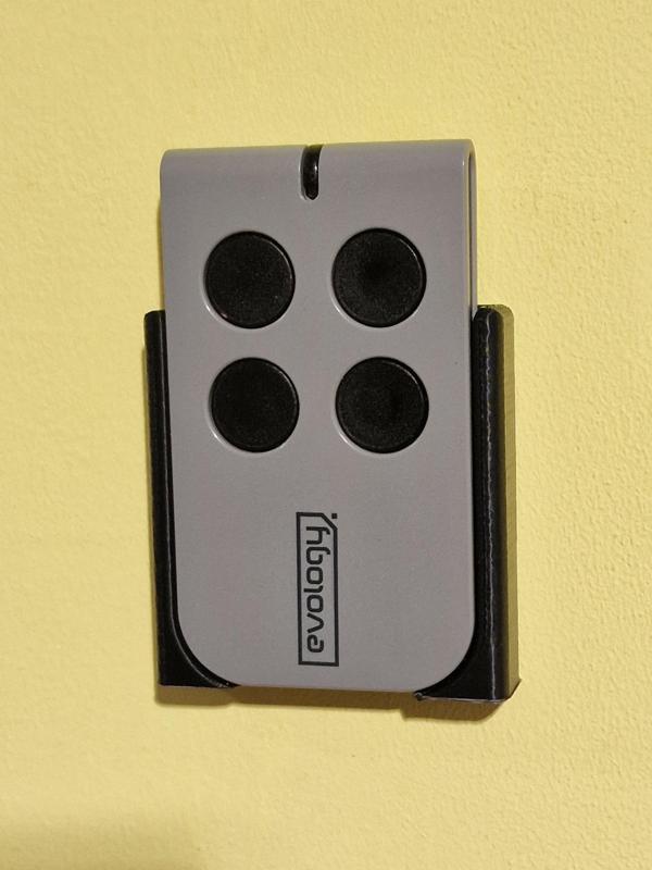 Remote wall support / support télécommande