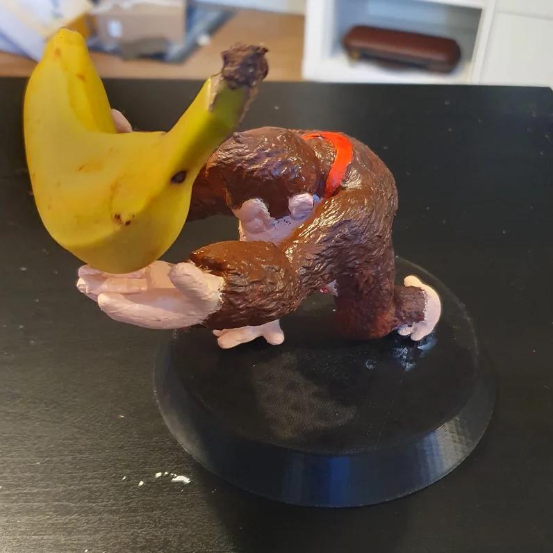 Donkey Kong banana holder