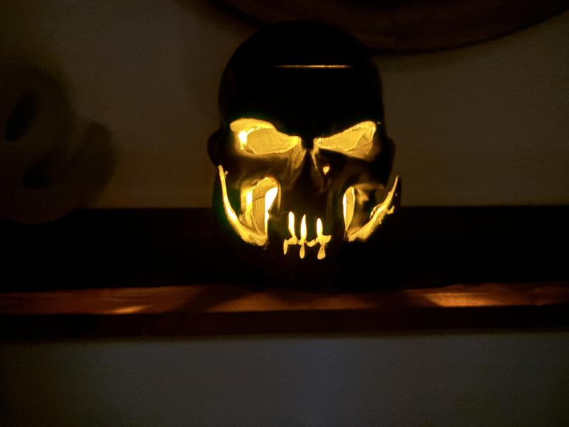 Orc skull lamp / Ork Schädel Lampe