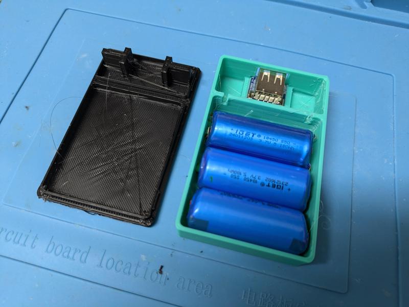 DIY Powerbank Case for 3x 18450 LiPo cells