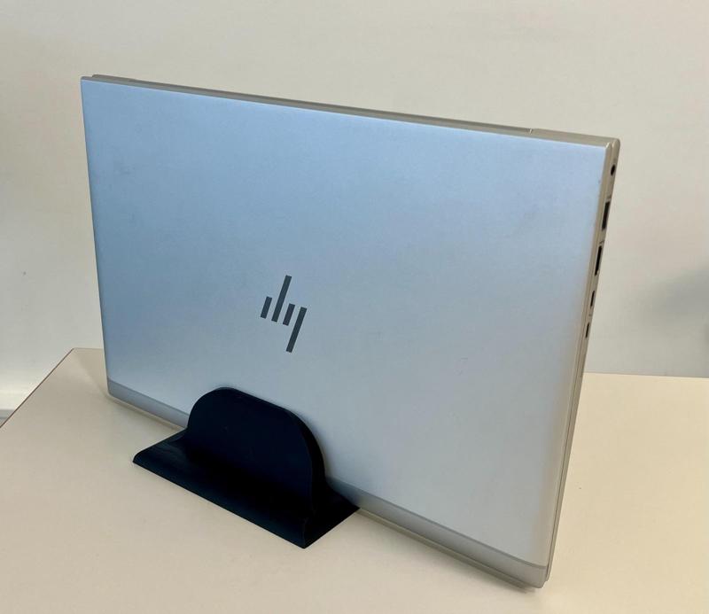 Vertical stand for HP ELITEBOOK 850 G8
