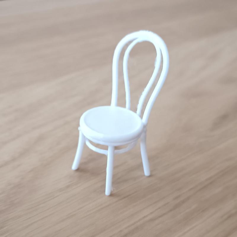 Thonet Chair 1:25