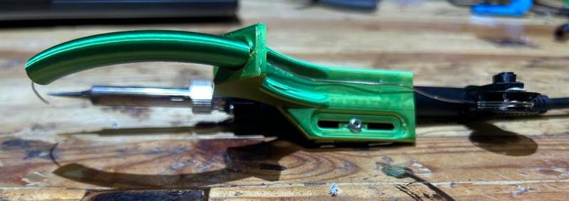 Adjustable SolderPipe Redux- for One-Handed Soldering