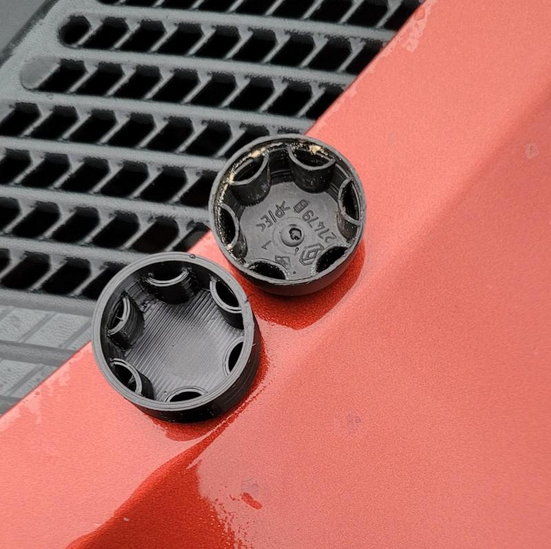 Renault wiper nut cover