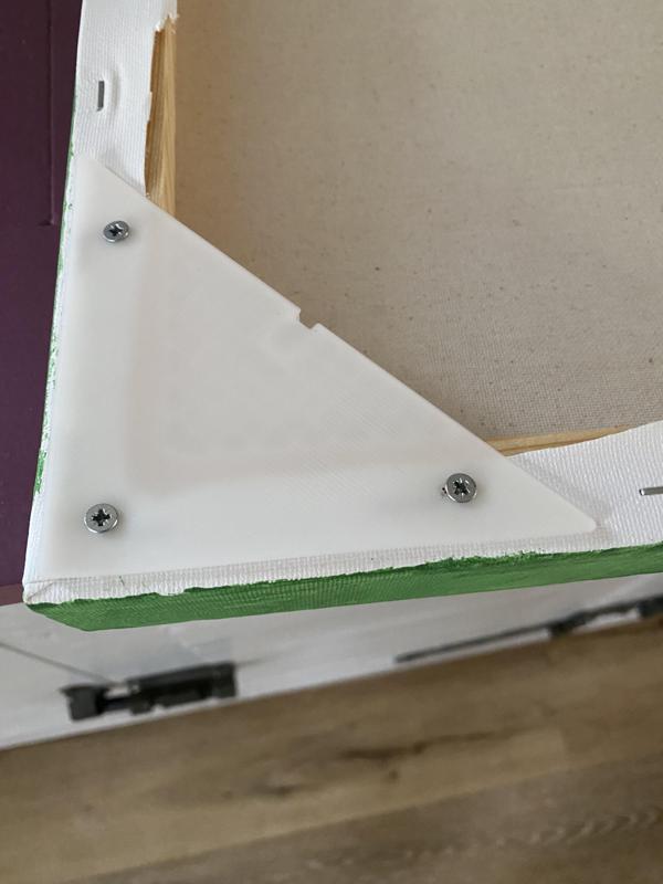 Canvas painting diagonal hanging system