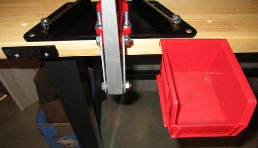 Simple Parts Bin Retainer