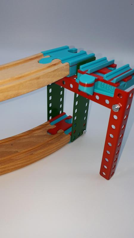 Dřevěná vláčkodráha pro stavebnici Merkur - Wooden railway for Merkur