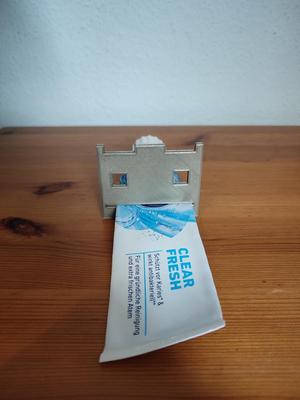 Toothpaste Squeezer Robot