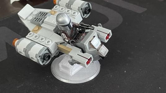 Basic LEGO display stand