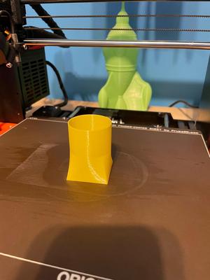 Table top Cup for small parts