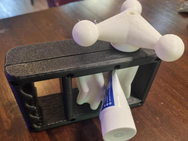 Senior Tube Squeezer