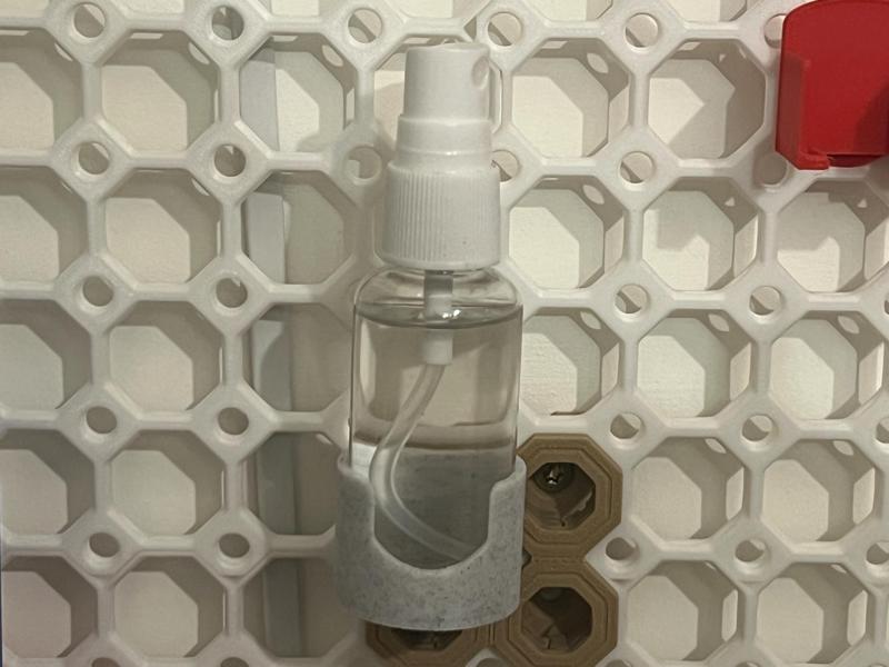 IPA Spray bottle holder for multiboard