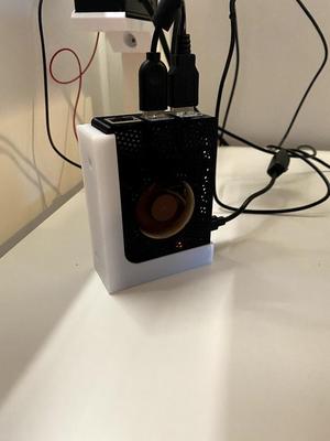 Raspberry pi 4 - stand / mount clip