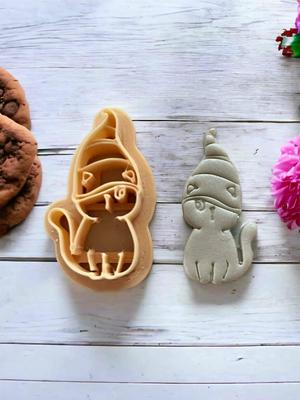 Festive Kitty1 stl file download polymer clay cutter for jewelry cookie cutter