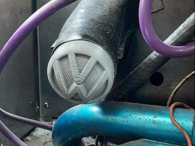 VW Beetle Heater Fan Shroud Plug