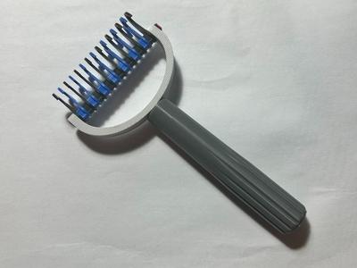 Detangling & Shedding Comb for Cats and Dogs 