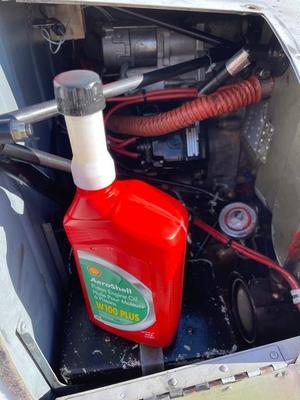 Resealable Oil Quart Extension