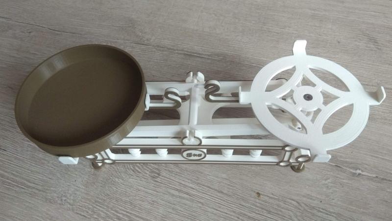 Stará kuchyňská váha