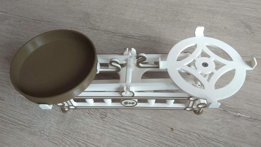 Stará kuchyňská váha