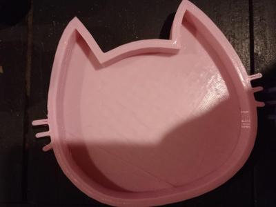cat litter dish for cat