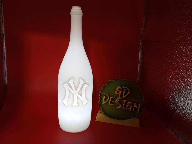 New York Yankees Wine Bottle Light