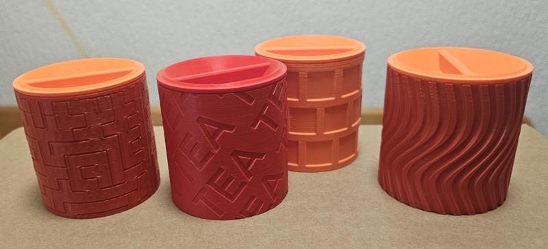 Stackable small decorative screwtop containers