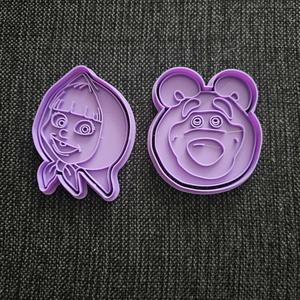 masha and the bear cutter set