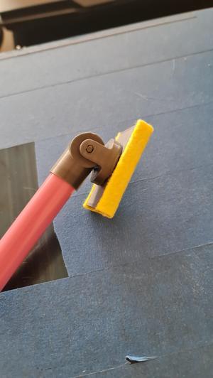 Aquarium glass cleaner