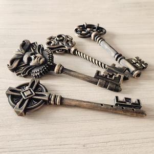 Set of 4 fantasy ancient keys