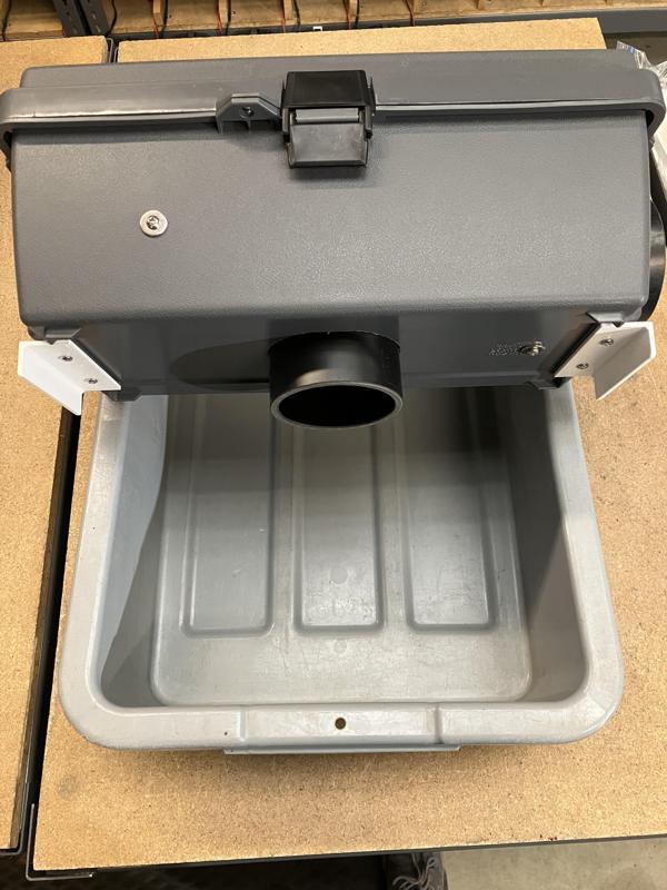 Gravid Trap Mounting Bracket to tote Box