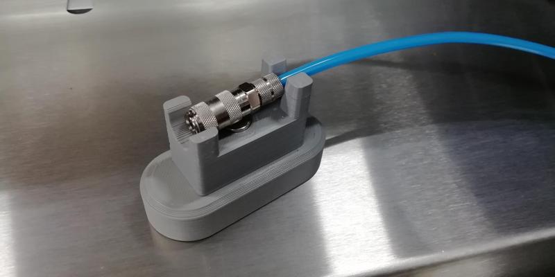 Magnetic Holder for Air Hose Coupler