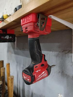 Milwaukee M18 tool holder