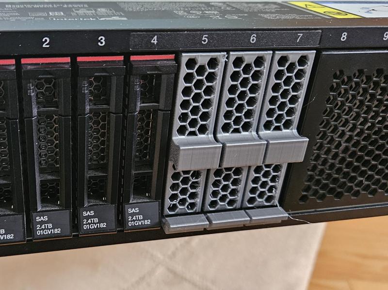 3D Printable HDD Caddy for Lenovo ThinkSystem (Model SM17A06246)