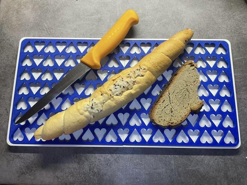 baguette cutting board