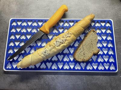 baguette cutting board