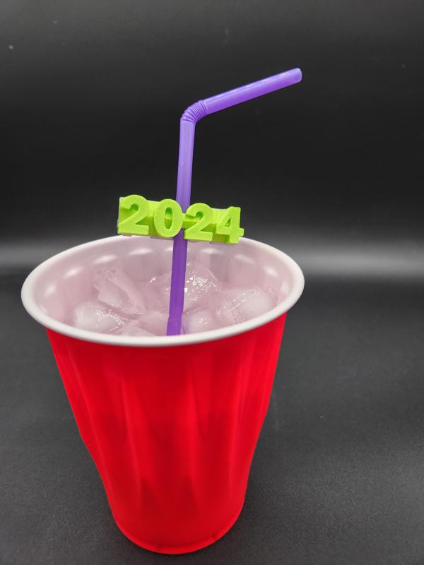 2024 Straw Topper