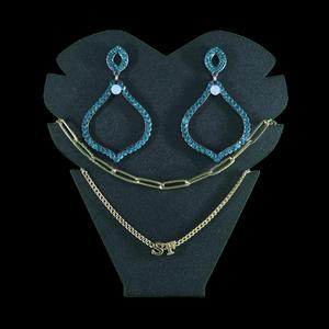 heart-shaped necklace display stand