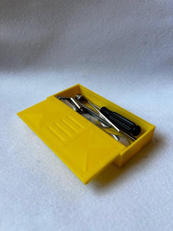 Box with a sliding lid