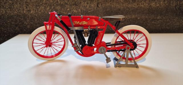 Indian motorcycle Double cilinder 1913 Designer Ed van der Heijden