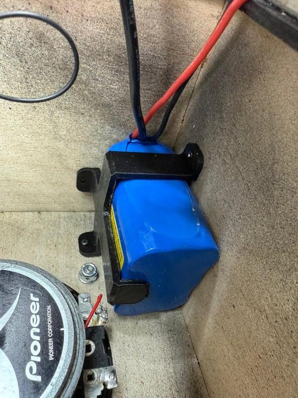 Battery Retainer Bracket for KBT 12V 5200mAh battery. 