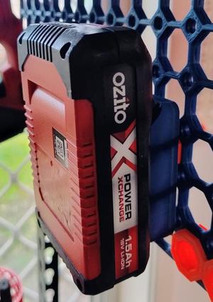 Multiboard Remix: Ozito PXC Battery Holder