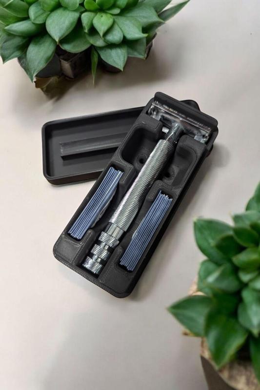 TRAVEL CASE SAFETY DUAL RAZOR BLADE WILKINSON SWORD CLASSIC