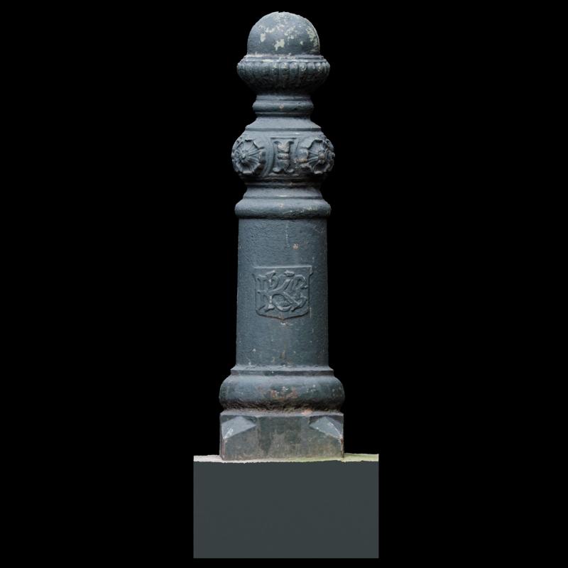 Bollard Thurloe Place